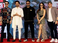 Bollywood Actress  Khusali Kumar with Bollywood Actor R. Madhavan, Aparshakti Khurana, Darshan Kumar and Director Kookie Gulati during the u...