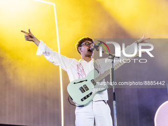 BIDDINGHUIZEN, NETHERLANDS - AUGUST 20: Dave Bayley of Glass Animals performs live at Lowlands Festival 2022 on August 20, 2022 in Biddinghu...