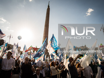 Supporters of the center-right attend a closing rally of the campaign for the general elections at Piazza del Popolo in Rome, Italy, 22 Sept...