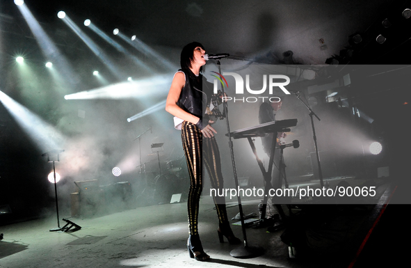 Sarah Barthel (L) and Josh Carter (R) of the duo Phantogram perform in concert at Stubb's on April 22, 2014 in Austin, Texas. 