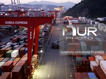 A Vieew of South Korea largest tradeport in Busan, photo taken date is July 11, 2014. South Korea's exports logged an on-year decline in Oct...