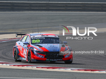 88 CATSBURG Nicky (NLD), BRC Hyundai N Racing Team, Hyundai Elantra N TCR, action during the WTCR - Race of Bahrain 2022, 8th round of the 2...