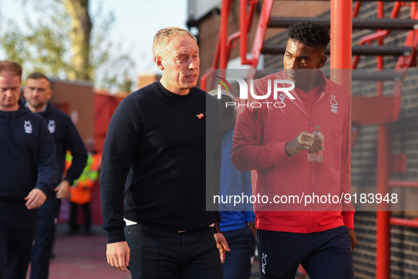 Steve Cooper, Nottingham Forest head coach and Taiwo Awoniyi of Nottingham Forest during the Premier League match between Nottingham Forest...