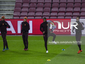 SPAIN - 23th Nov: Keita during the training before the match between FC Barcelona - AS Roma, for the round 5 of the Liga BBVA, played at Cam...