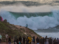  Since October, the big wave season in Nazaré has started, on November 24, 2022 It should last until March, on November 24, 2022  (