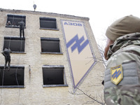 Recruits of the Ukrainian volunteer battalion Azov regiment take part in a final tests after training at the Azov Battalion base,in Kiev,Ukr...