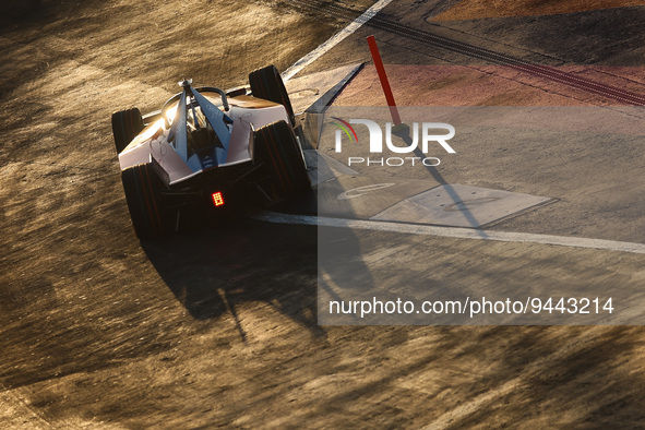 05 HUGHES Jake (gbr), Neom McLaren Formula E Team, Spark-Nissan, Nissan e-4ORCE 04, action during the 2023 Mexico City ePrix, 1st meeting of...