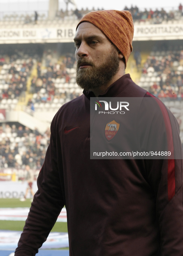 Daniele De Rossi before the Seria A match  between Torino FC and AS Roma at the olympic stadium of turin on december 5, 2015 in torino, ital...