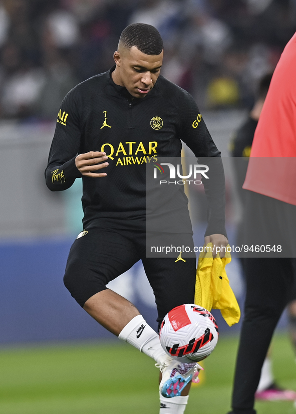 Paris Saint-Germain's Kylian Mbappe attends a team training session at Khalifa International Stadium in Doha ,Qatar on 18 January 2023.
 