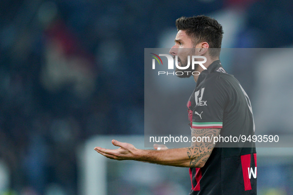 Olivier Giroud of AC Milan looks dejected during the Serie A match between SS Lazio and AC Milan at Stadio Olimpico, Rome, Italy on 24 Janua...