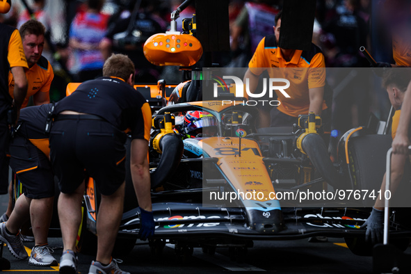 81 PIASTRI Oscar (aus), McLaren F1 Team MCL60, action pitstop during the Formula 1 STC Saudi Arabian Grand Prix 2023, 2nd round of the 2023...