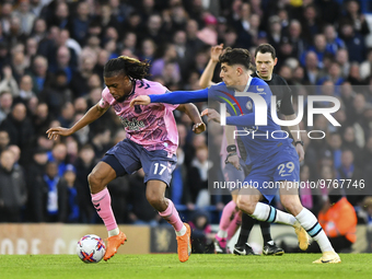 Alex Iwobi of Everton battles for possession with Kai Havertz of Chelsea during the Premier League match between Chelsea and Everton at Stam...
