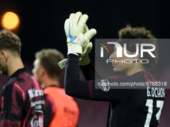Guillermo Ochoa of US Salernitana greets the fans during the Serie A match between US Salernitana and Bologna FC at Stadio Arechi, Salerno,...