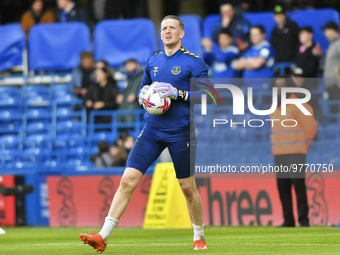 Jordan Pickford of Everton warming up before the Premier League match between Chelsea and Everton at Stamford Bridge, London on Saturday 18t...