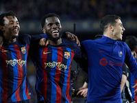 Franck Kessie of FC Barcelona celebrates with his teammates after winning during a match between FC Barcelona v Real Madrid as part of LaLig...