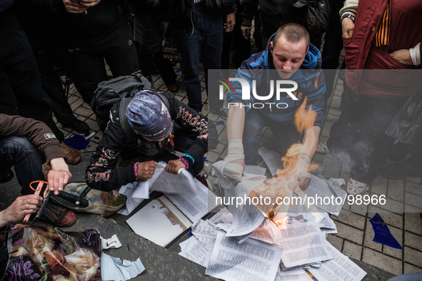 The Pro-Russian occupy the building of Sbu 