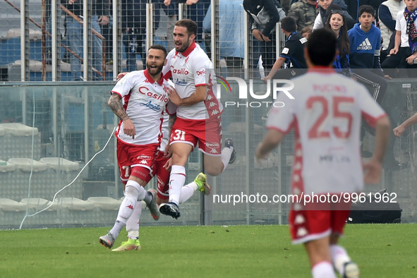 Mirko Antenucci (Bari) celebrates during the Italian soccer Serie B match AC Pisa vs SSC Bari on April 23, 2023 at the Arena Garibaldi in Pi...