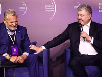 Former President of Poland Aleksander Kwasniewski and former President of Ukraine Petro Poroshenko during the European Economic Congress in...