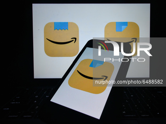 Amazon Quietly Changed The Shopping App Icon