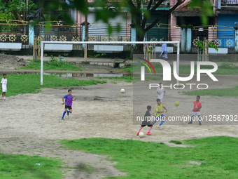 INDIA-LIFESTYLE-BOYS