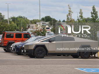 Daily Life In Toronto, Canada