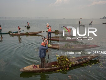 Daily Life In Kashmir, India