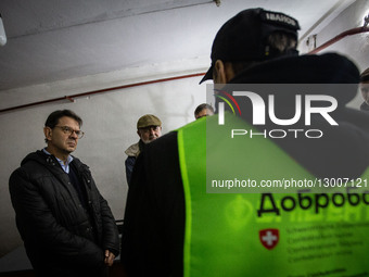 Swiss Ambassador Visits An Underground Educational Center In Sumy