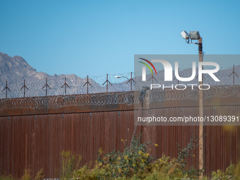 U.S.–Mexico Border In Ciudad Juárez: Wall, River, And Military Presence