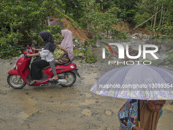 indonesian Government To Build 2,000 Houses For Sumatra Flash Flood Victims