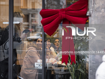 Daily Life And Christmas Shopping In Tehran