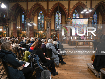 Dozens Gather In Dutch Churches For Candlelight Vigil In Solidarity With Gaza