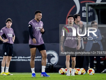 FC Barcelona v Real Madrid: Spanish Super Cup previews