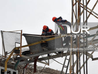 Kharkiv repairs energy facilities attacked by Russia.