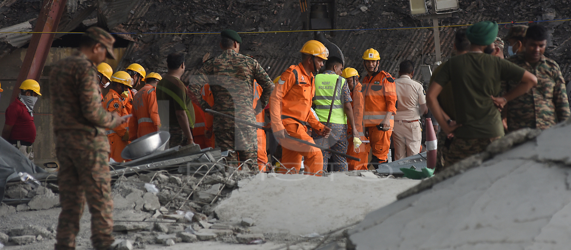 Under Construction Warehouse Collapsed In Kolkata