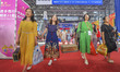 The audience leaves the venue after shopping at the 21st China ASEAN Expo in Nanning, Chin...