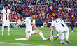 Robert Lewandowski scores during the match between FC Barcelona and RCD Mallorca, correspo...