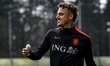 Noa Lang of the Netherlands has his thumb in a bandage during the training of the Dutch na...