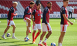 Forest players warm up ahead of kick-off during the Sky Bet Championship match between No...
