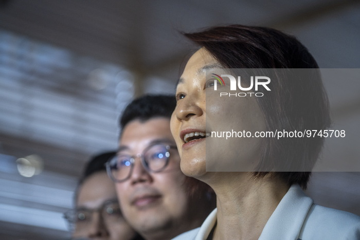 Hong Kong Starry Lee Meets Press At Airport