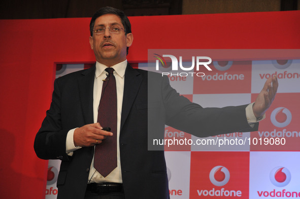 Naveen Chopra  Chief Operating Officer- Vodafone India addressing  at the launch of Vodafone 4G services in Kolkata, on January 25, 2016. 