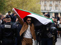 Despite French Minister of the Interior, Gerald Darmanin, banning all pro-Palestinian protests in France, several hundred people still gathe...