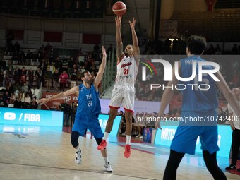 21 Olivier Hanlan Itelyum Varese during the FIBA Europe Cup 2023-24 match between Itelyum Varese vs BC TSU Tbilisi, in Varese, Italy, on Nov...