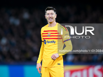Robert Lewandowski of FC Barcelona looks dejected during the UEFA Champions League Round of 16 first leg match between SSC Napoli v FC Barce...