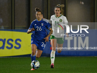 Elisabetta Oliviero from Italy and Heather Payne from Ireland are playing in the Women's International Friendly Match between the Italy Wome...