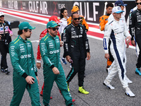 Lance Stroll, Fernando Alonso of Aston Martin Aramco, Lewis Hamilton of Mercedes and Logan Sargeant of Williams ahead of the Formula 1 Bahra...