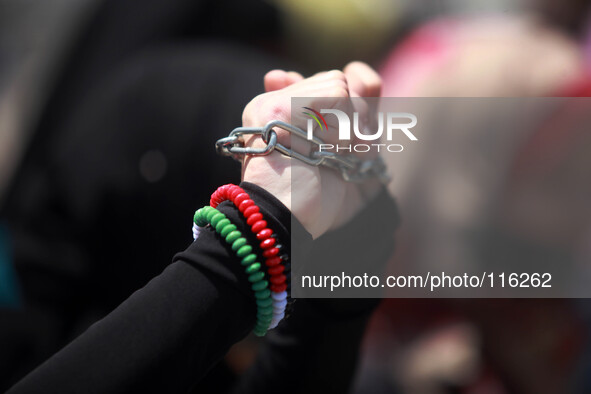 Palestinian girls during the protest to to express solidarity with Palestinian prisoners on hunger strike in Israeli jails. In late March, I...
