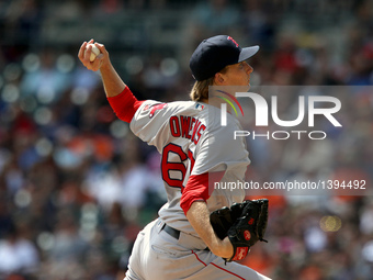 Boston Red Sox starting pitcher Henry Owens (60) pitches the second inning of a baseball game against the Detroit Tigers in Detroit, Michiga...