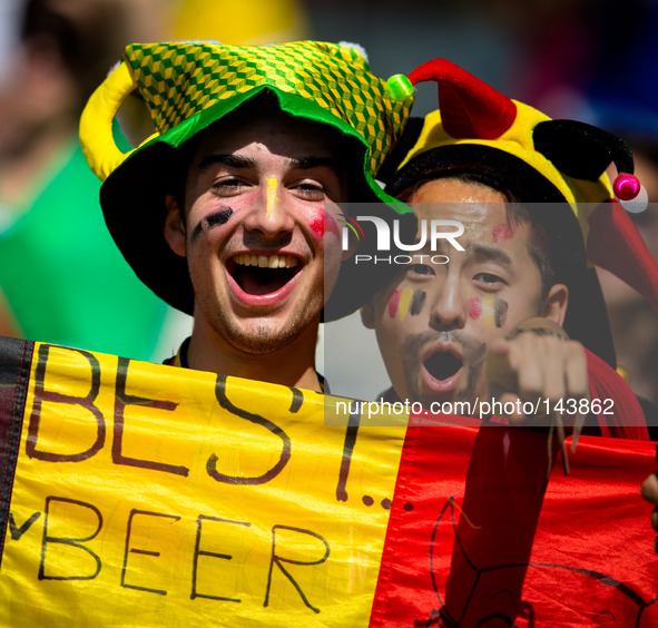 (140617) -- BELO HORIZONTE, June 17, 2014 () -- Fans of Belgium cheer prior to a Group H match between Belgium and Algeria of 2014 FIFA Worl...