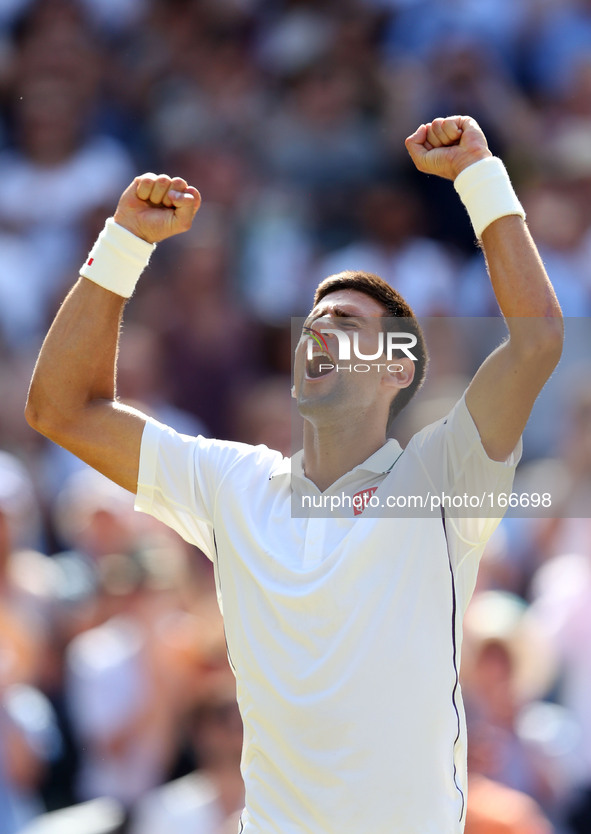 (140704) -- LONDON, July 4, 2014 () -- Serbia's Novak Djokovic celebrates after winning the men's singles semi-final match against Bulgaria'...