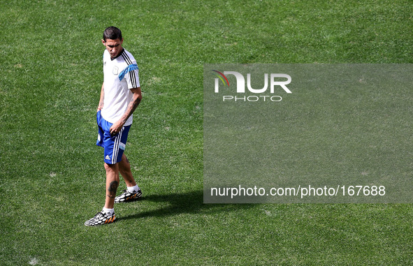 (140704) -- BRASILIA, July 4, 2014 () -- Argentina's Angel Di Maria is seen during a training session in Brasilia, Brazil, on July 4, 2014,...